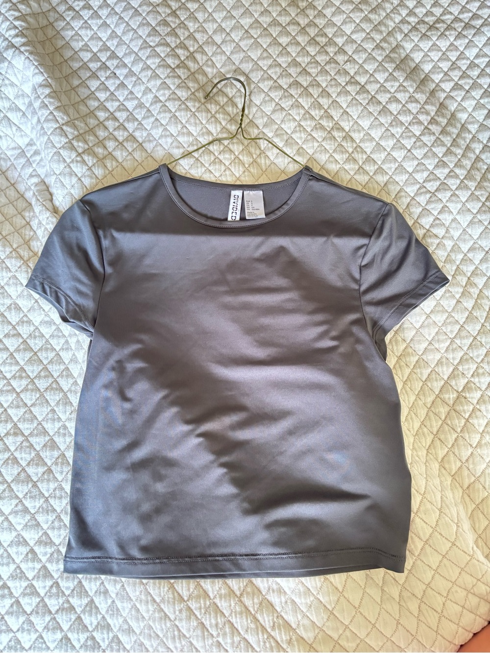 H&M Gray Short Sleeve Crewneck Top